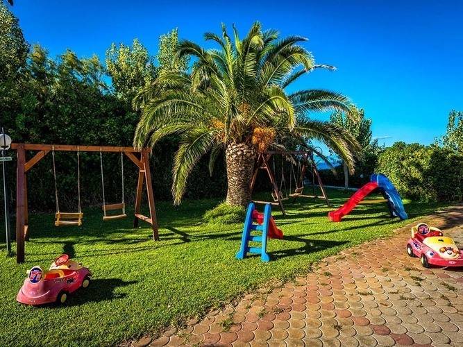 Niforeika Beach Hotel & Bungalows