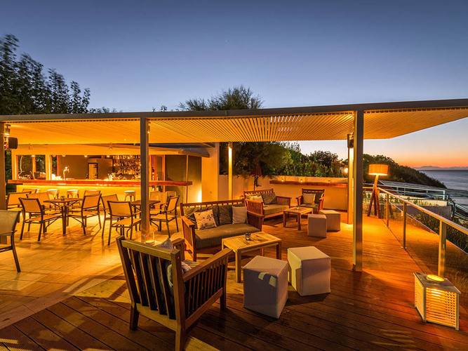 Niforeika Beach Hotel & Bungalows