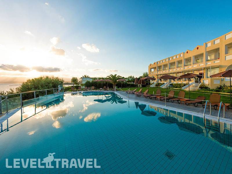 Фотография Niforeika Beach Hotel & Bungalows