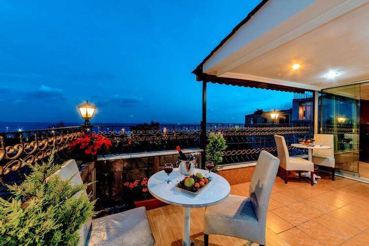 Harmony Hotel