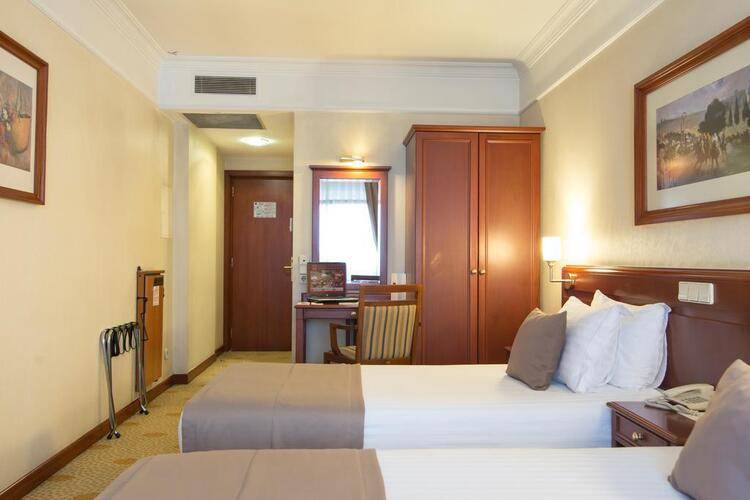 Dila Hotel Kadikoy