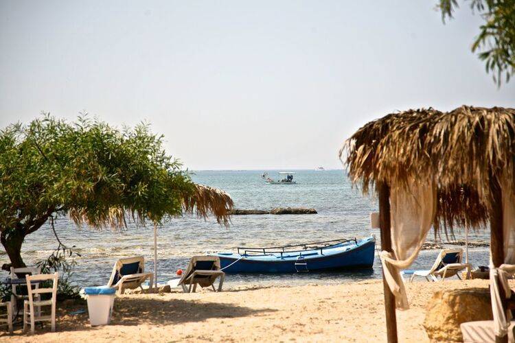 Thalassines Beach Villas