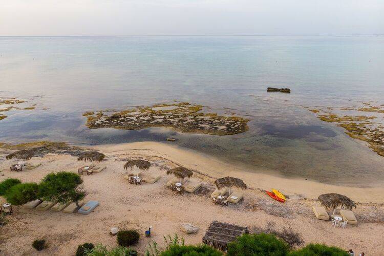 Thalassines Beach Villas