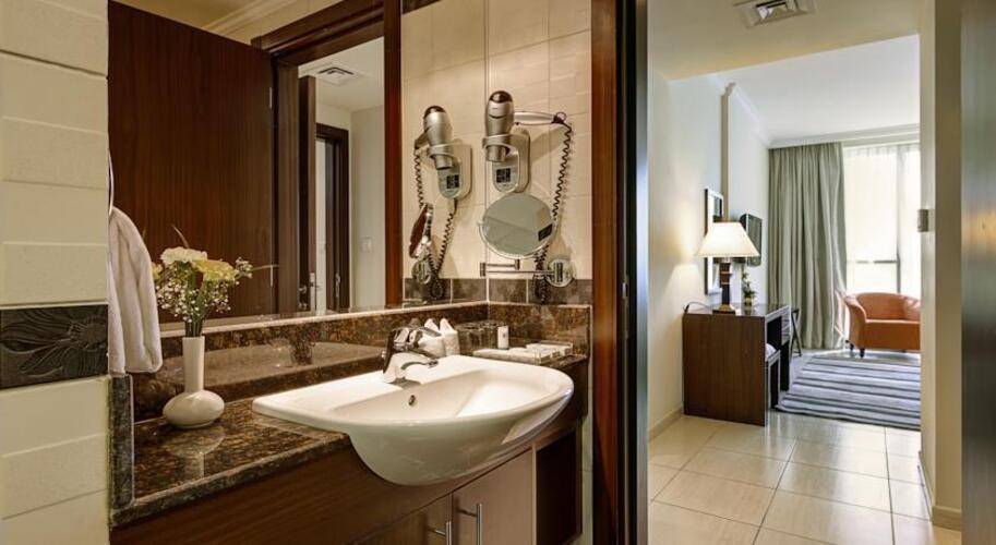 Icon Deluxe Hotel (Ex. Abidos Hotel Apartment Al Barsha)