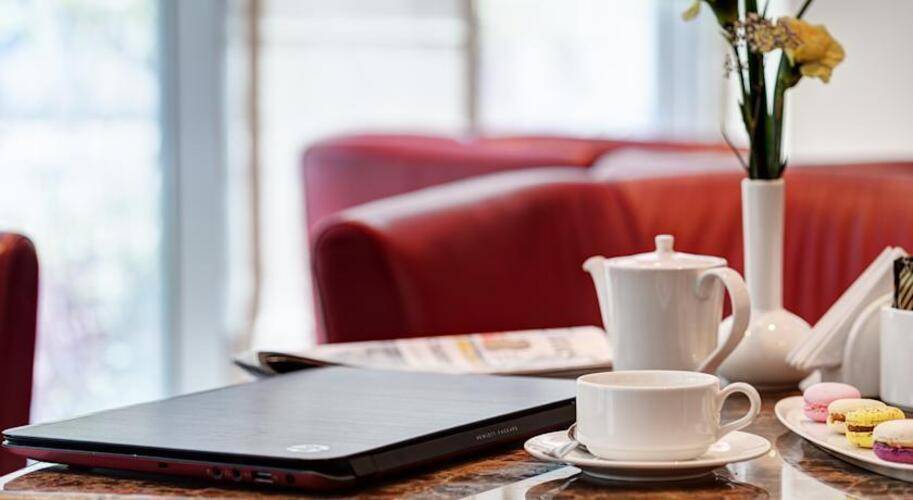 Icon Deluxe Hotel (Ex. Abidos Hotel Apartment Al Barsha)