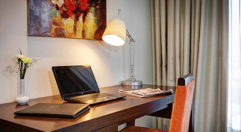 Icon Deluxe Hotel (Ex. Abidos Hotel Apartment Al Barsha)
