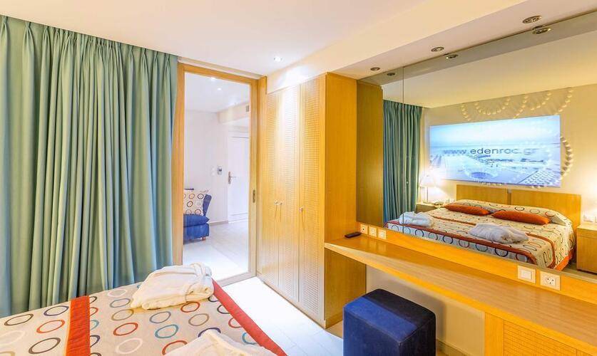 Eden Roc Resort Hotel & Bungalows