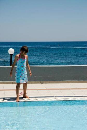 Eden Roc Resort Hotel & Bungalows