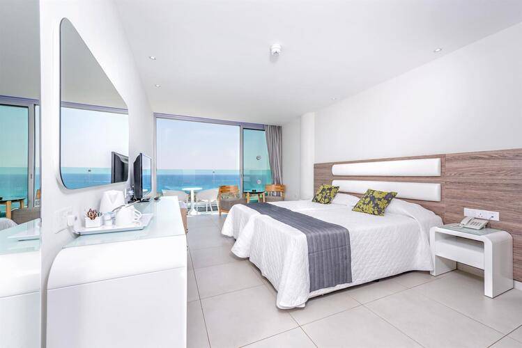 Tasia Maris Sands Hotel (Adults Only 14+)