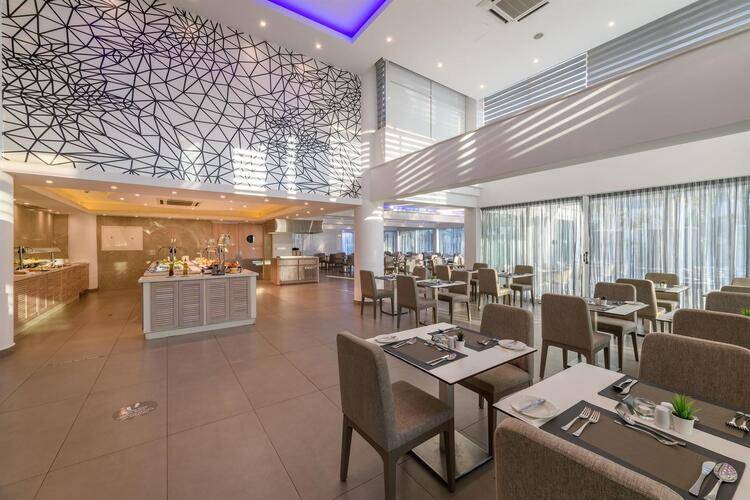 Tasia Maris Sands Hotel (Adults Only 14+)