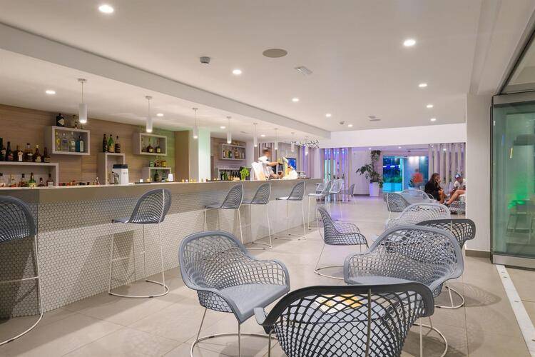 Tasia Maris Sands Hotel (Adults Only 14+)