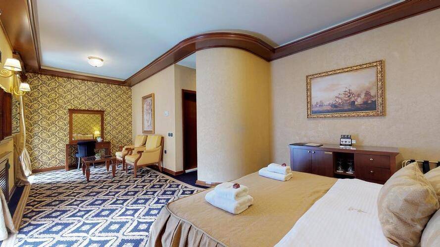 Cattaro Hotel