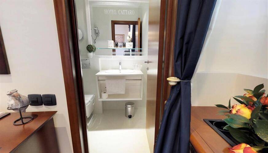 Cattaro Hotel