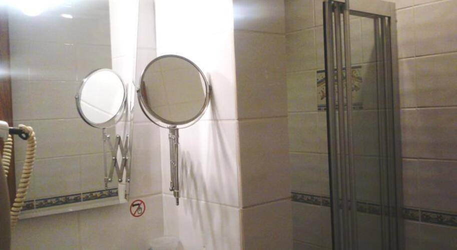 Bakirkoy Tashan Business & Airport Hotel (Ex. Best Western Tashan Business)