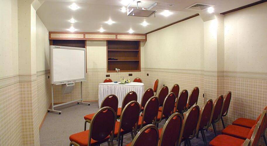 Bakirkoy Tashan Business & Airport Hotel (Ex. Best Western Tashan Business)