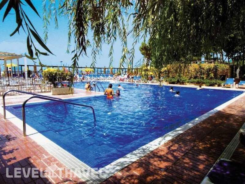 Фотография Univers Hotel