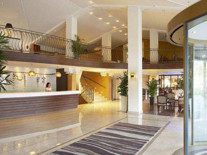 Anthemus Sea Beach Hotel & Spa