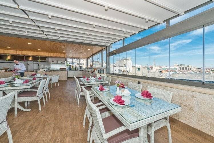 Selenay Hotel