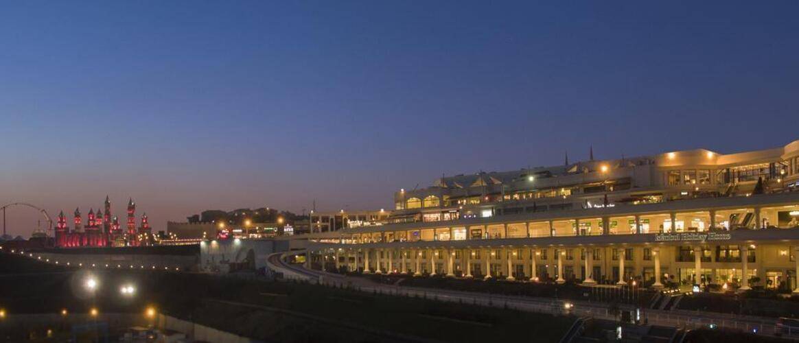 Isfanbul Holiday Home & Suites (Ex.Vialand Palace Hotel)