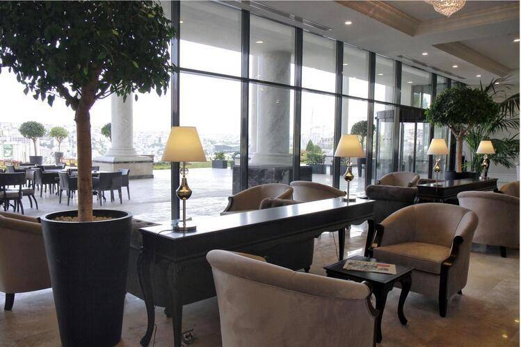 Isfanbul Holiday Home & Suites (Ex.Vialand Palace Hotel)