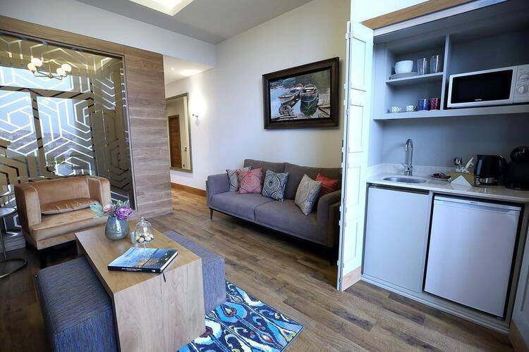 Isfanbul Holiday Home & Suites (Ex.Vialand Palace Hotel)