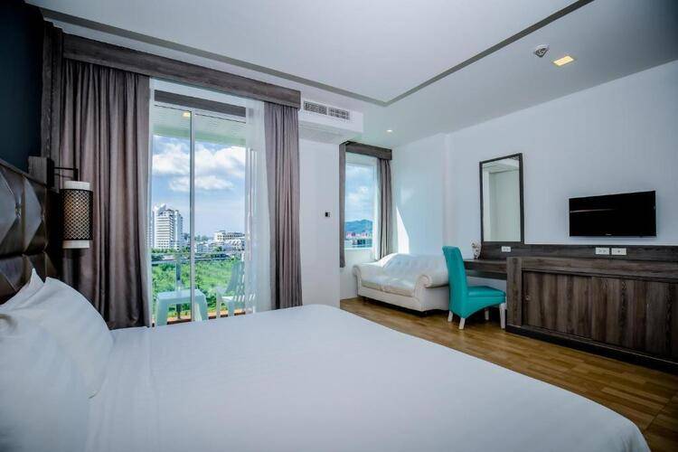 Addplus Hotel & Spa