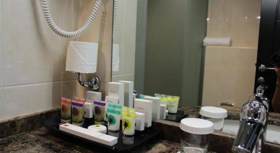 Al Diar Sawa Hotel Apartments
