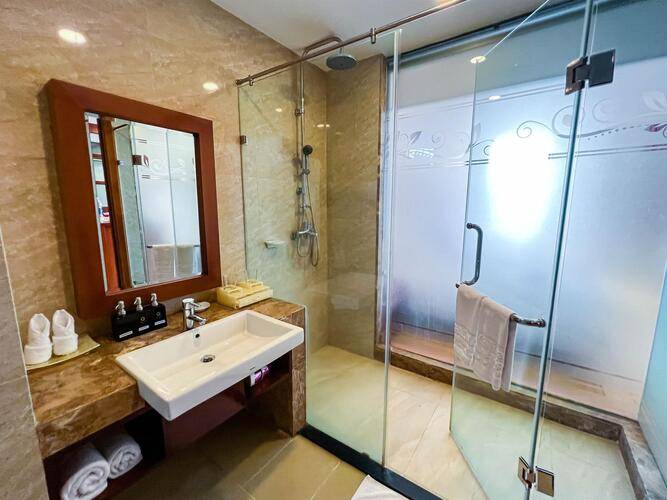 Galina Hotel & Spa