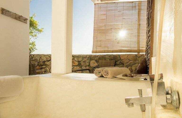 Bliss Hotel Sea Side Boutique & Spa