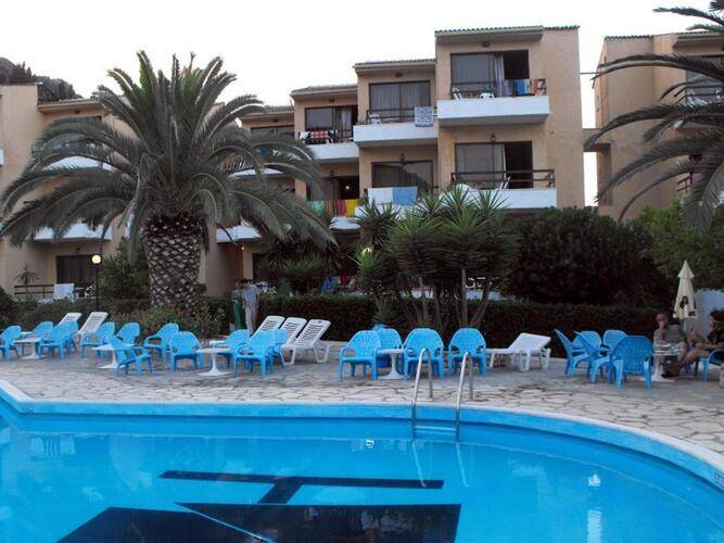 Le Mirage Hotel