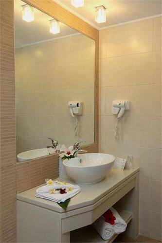 Nana Golden Beach (Ex.Nana Beach Resort Hotel)