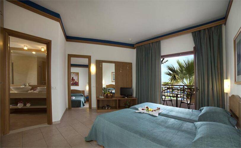 Nana Golden Beach (Ex.Nana Beach Resort Hotel)