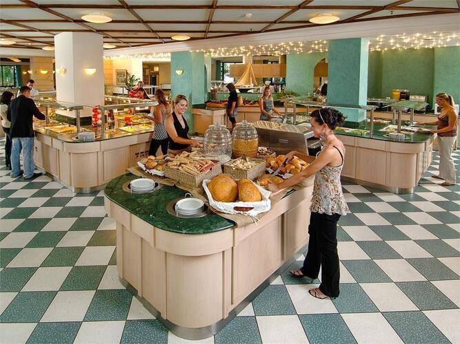 Nana Golden Beach (Ex.Nana Beach Resort Hotel)