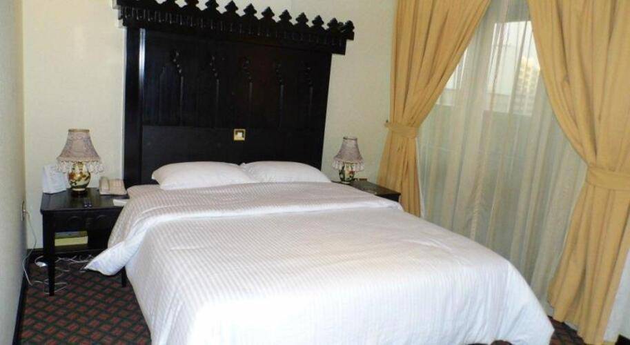 Sandras Inn Hotel