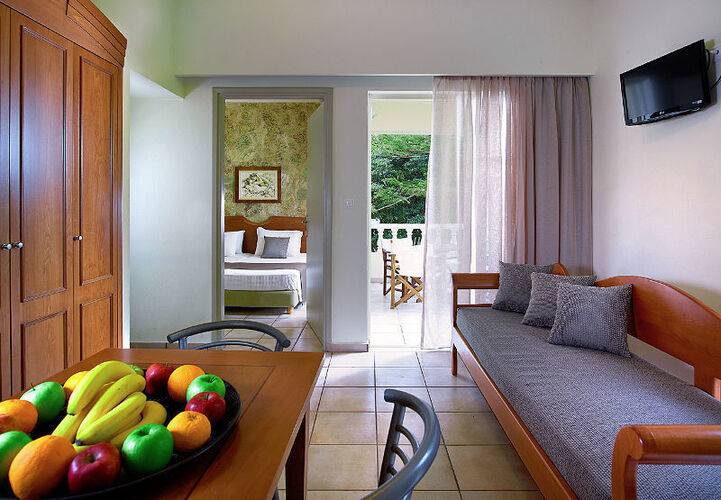 Elotis Suites