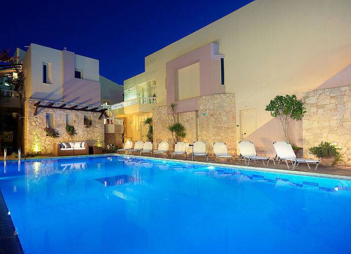 Elotis Suites