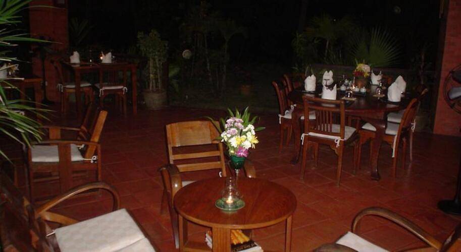 Baan Mai Cottages & Restaurant