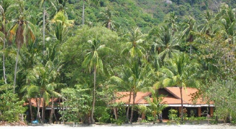 Baan Mai Cottages & Restaurant