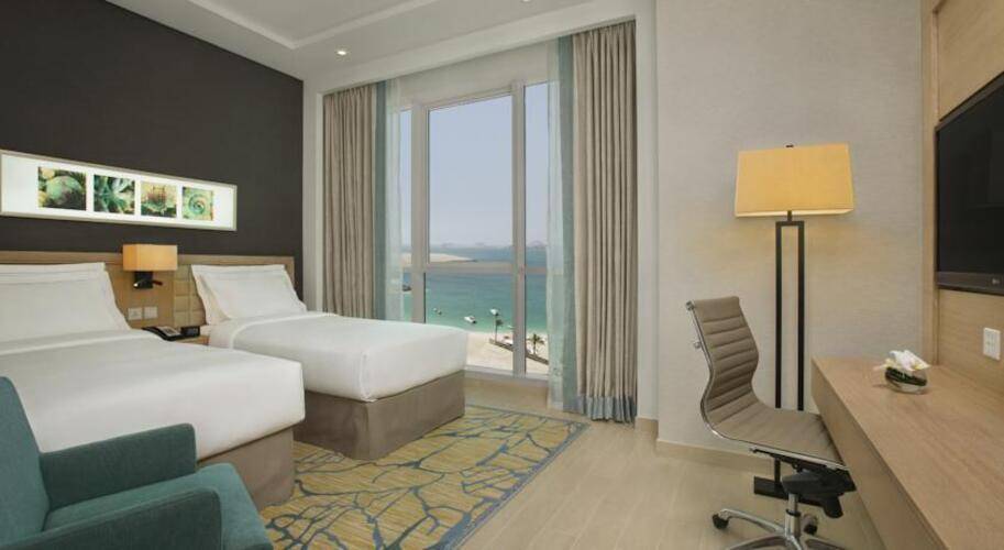Doubletree By Hilton Dubai Jumeirah Beach