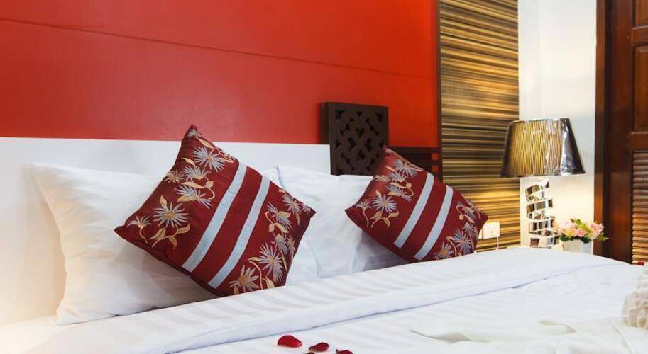 Patong Max Value Hotel