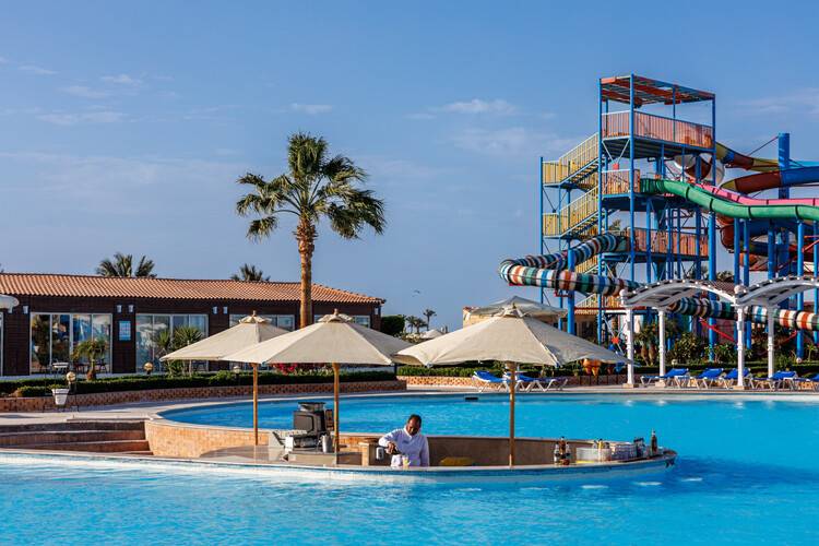 Sunrise Alora Aqua Park Resort (Ex. Caesar Palace Aqua Park Resort By Sunrise)
