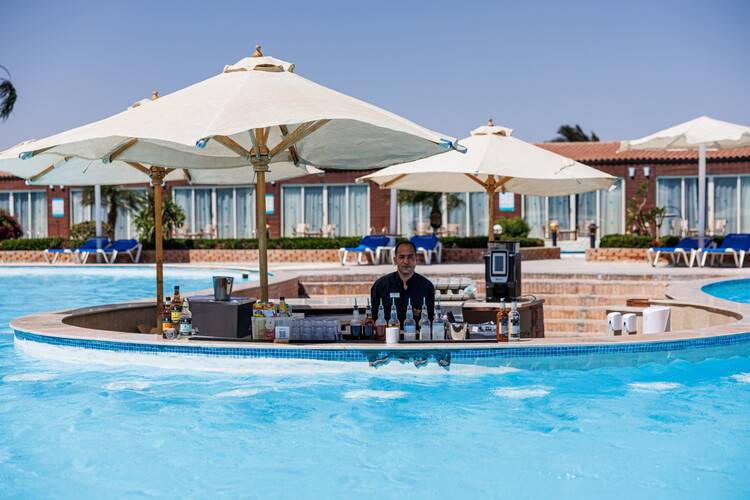 Sunrise Alora Aqua Park Resort (Ex. Caesar Palace Aqua Park Resort By Sunrise)