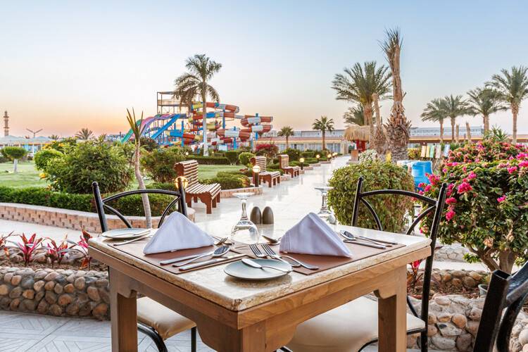 Sunrise Alora Aqua Park Resort (Ex. Caesar Palace Aqua Park Resort By Sunrise)