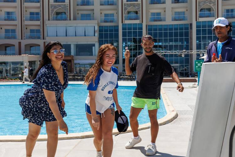 Sunrise Alora Aqua Park Resort (Ex. Caesar Palace Aqua Park Resort By Sunrise)