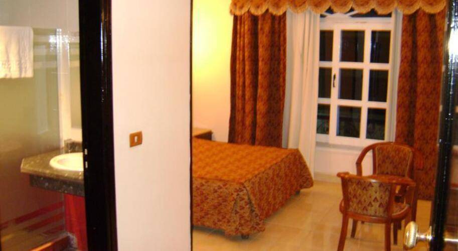 Davinci Hotel