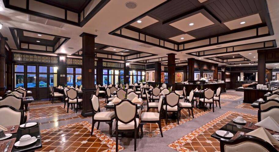 Wora Bura Hua Hin Resort & Spa