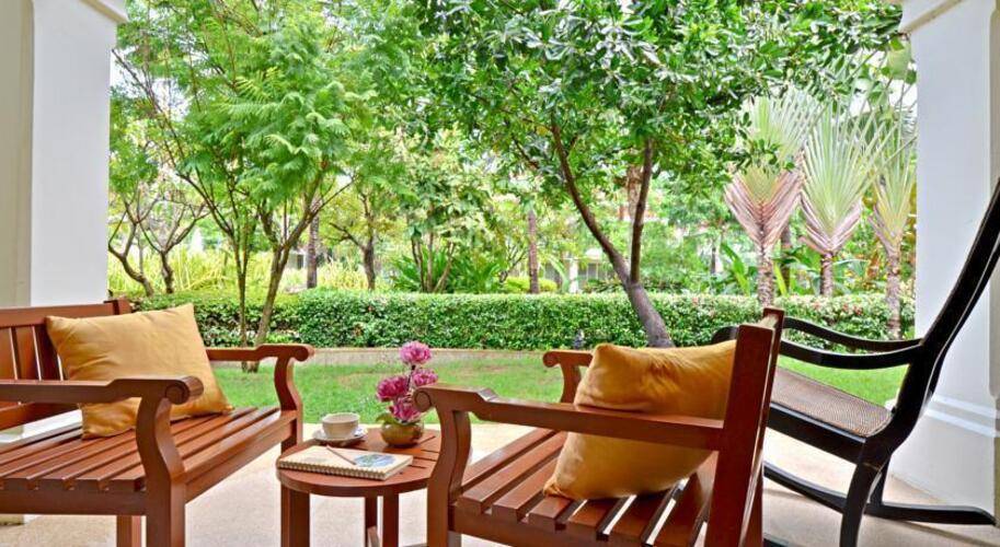 Wora Bura Hua Hin Resort & Spa