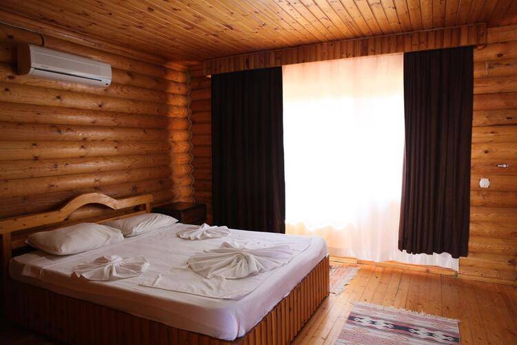 Woodline Hotel
