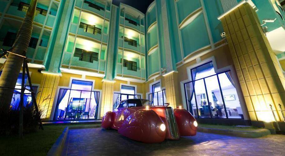 Wave Hotel