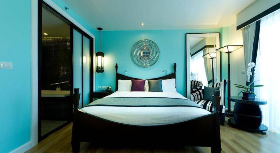Wave Hotel